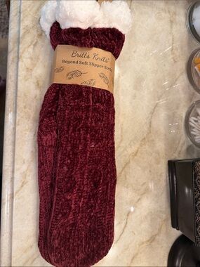 Britt's Knits Plush Maroon Slipper Socks with Sherpa Cuff